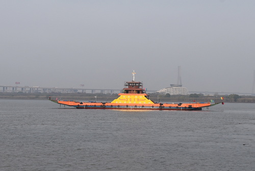 2022-12-12--鎮揚汽渡下水--壓縮.JPG